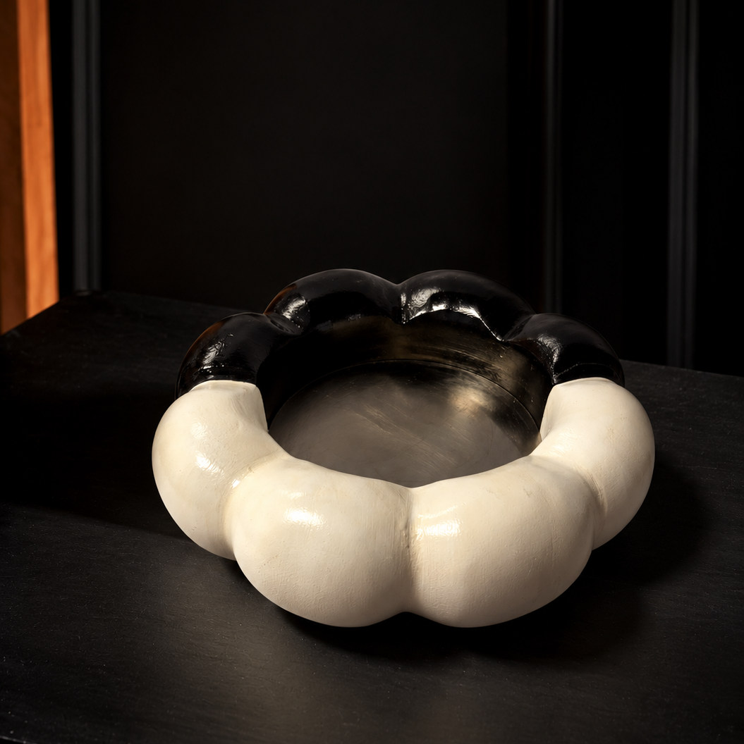 Carpenese Black & White Candle Holder