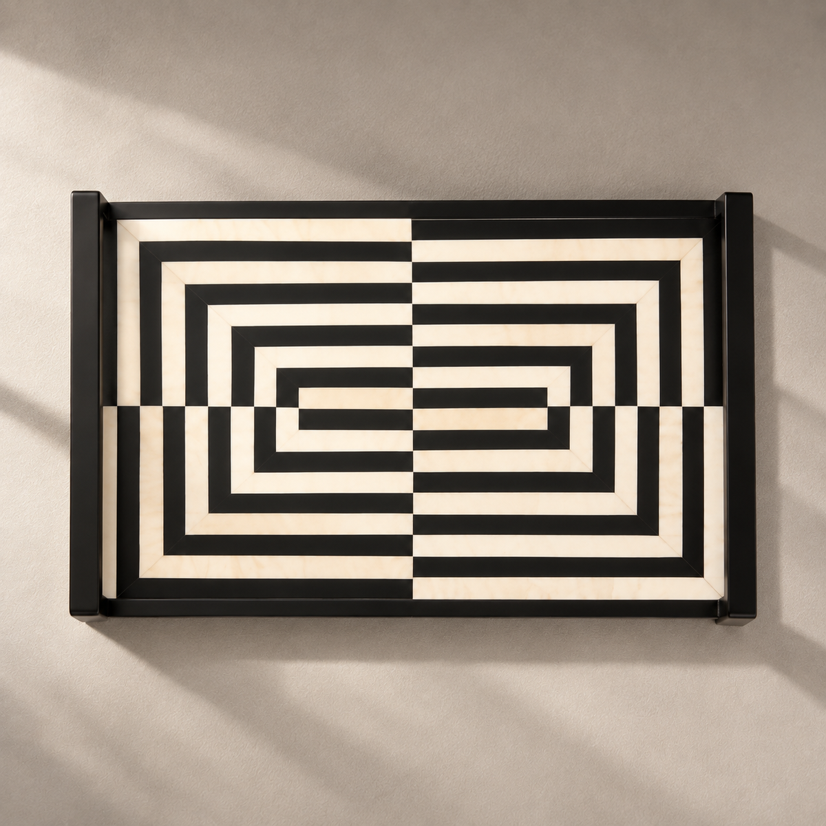 RAKU - B&W TRAY