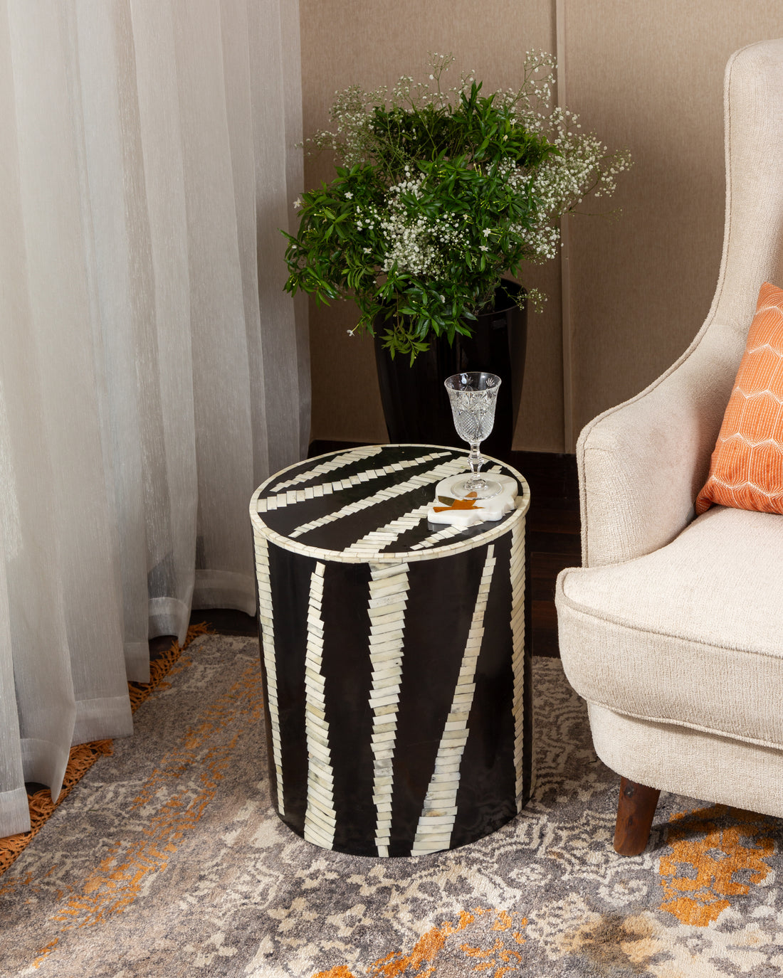 MONOCHROME - IVORY BLACK INLAY ACCENT TABLE