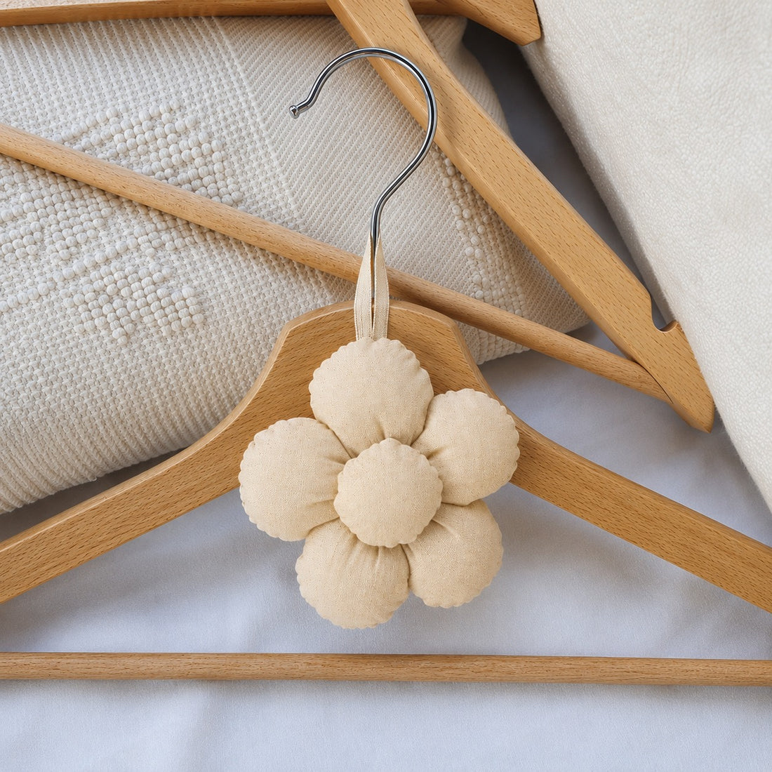 Cotton Charm - Flower Wardrobe Hanger