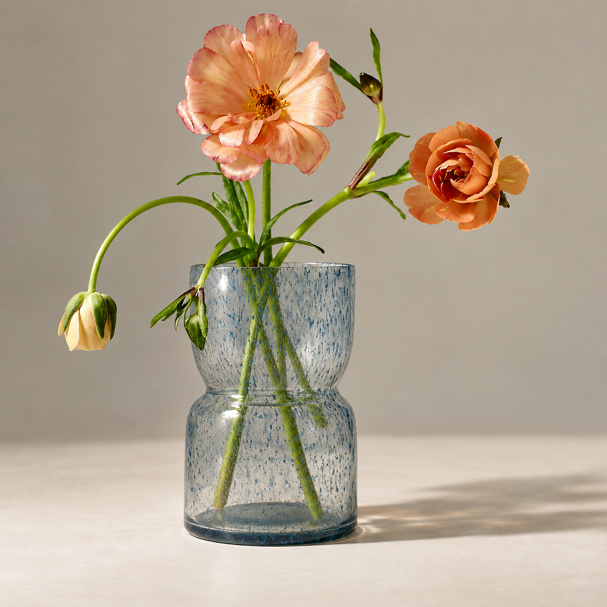 SERENZA – BLUE GLASS VASE