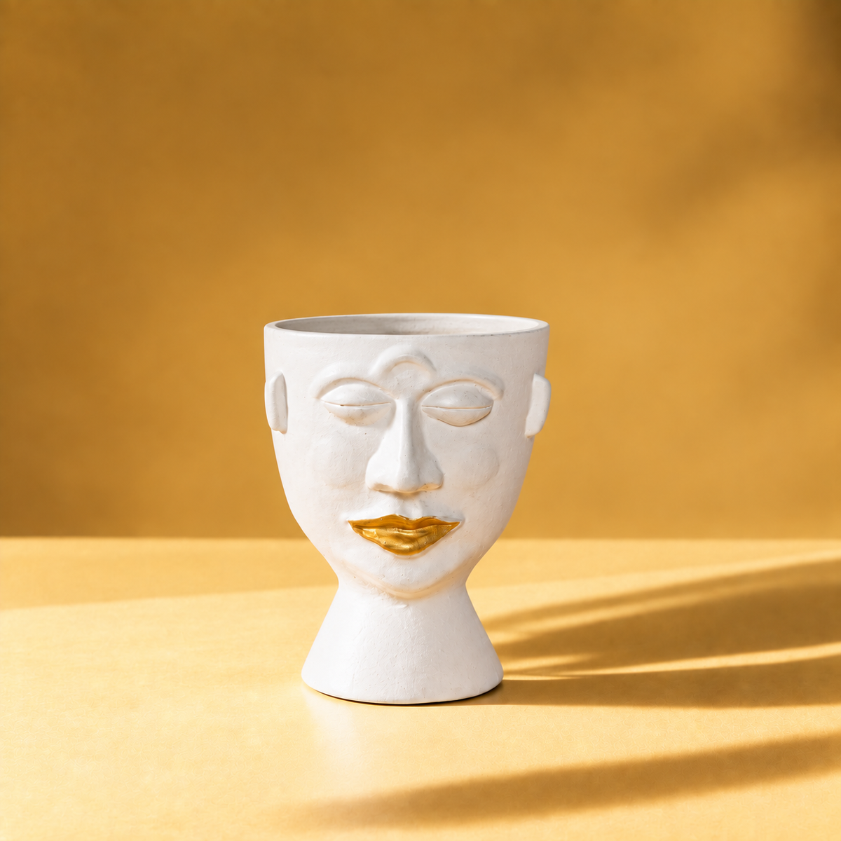PERLA - TERRACOTA FACE VASE