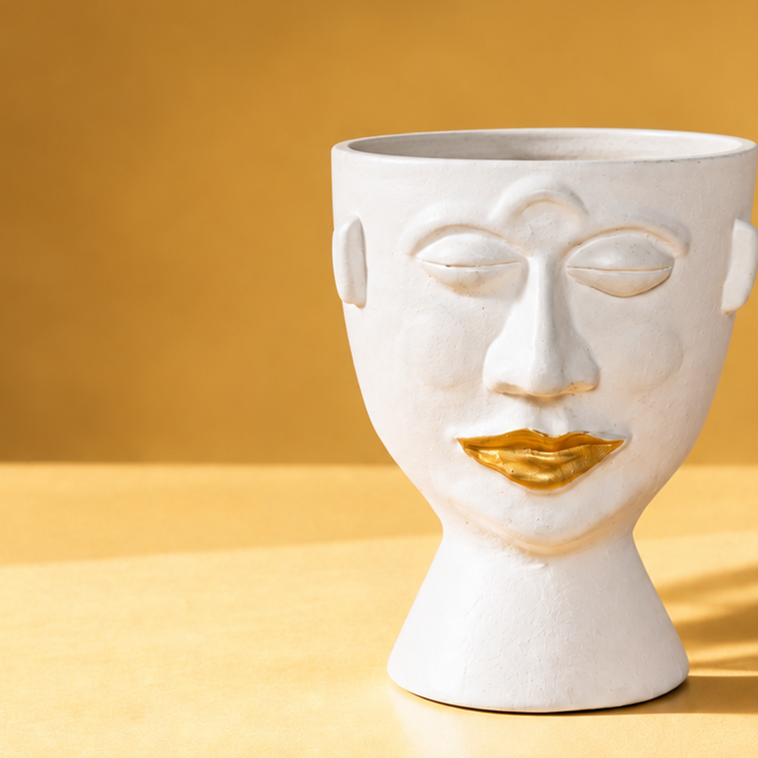 PERLA - TERRACOTA FACE VASE