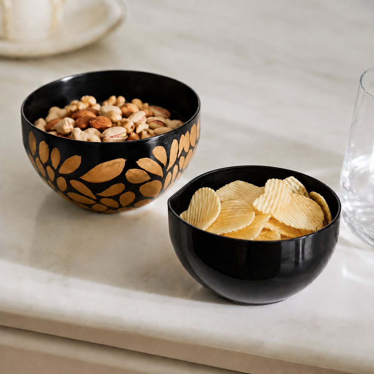 Serpentine Bowl Handpainted (Gold & Black)