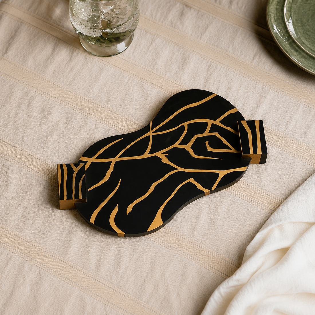 SERPENTINE - WOOD BLACK GOLD PLATTER TRAY